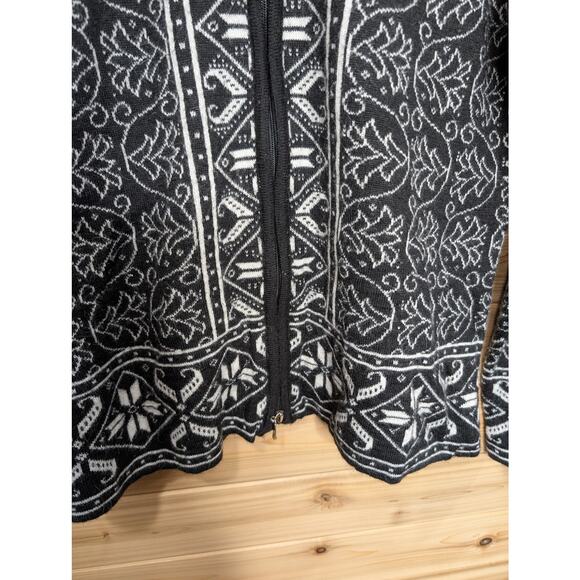 Peruvian Link Sweater Womens Large Black White Patterned Zip Front Cardigan - Picture 5 of 11